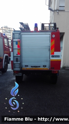 Iveco VM90
Vigili del Fuoco
Comando Provinciale di Grosseto
Distaccamento permanente di Arcidosso (GR)
polisoccorso allestimento Baribbi
*Santa Barbara 2016*
-Si ringrazia il personale del distaccamento per la cortesia*
VF 16688
Parole chiave: Iveco VM90 VF16688 Santa_Barbara_2016