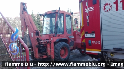 Fiat Allis FR7B
Vigili del Fuoco
Comando Provinciale di Grosseto
Distaccamento permanente di Arcidosso (GR)
G.O.S.
*Santa Barbara 2016*
-Si ringrazia il personale del distaccamento per la cortesia*
Parole chiave: Fiat Allis FR7B