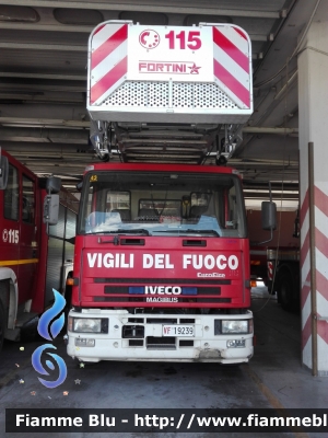 Iveco EuroFire 150E27 I serie
Vigili del Fuoco
Comando Provinciale di Grosseto
AutoScala da 37 metri allestimento Iveco Magirus ricondizionata Fortini
VF 19239

*si ringrazia il Caposquadra della Partenza Polivalente per la gentilezza*
Parole chiave: Iveco EuroFire_150E27_Iserie VF19239