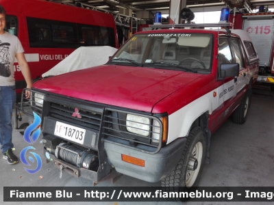 Mitsubishi L200 I serie
Vigili del Fuoco
Comando Provinciale di Grosseto
Fuoristrada Nucleo Soccorso Subacqueo e Acquatico 
VF 18703
Parole chiave: Mitsubishi L200_Iserie VF18703