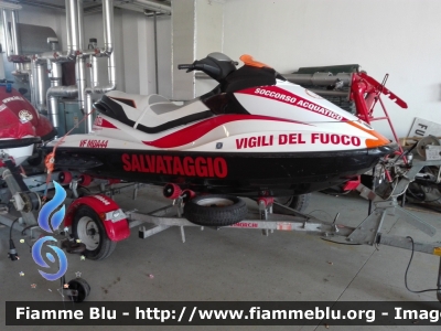 Bombardier Sea Doo GTI 4-Tec 130
Vigili del Fuoco
Comando Provinciale Grosseto - Sede Centrale
Acquascooter Soccorso Acquatico
VF MDA44
Parole chiave: Bombardier Sea_Doo_GTI_4-Tec_130 VFMDA44