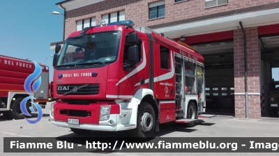 Volvo FL 280 IIi serie
Vigili del Fuoco
Comando Provinciale di Grosseto
Distaccamento Permanente di Orbetello
AutoPompaSerbatoio allestimento BAI
VF 25963
*Sì ringrazia il personale il turno per la cortesia*
