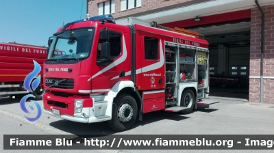 Volvo FL 280 IIi serie
Vigili del Fuoco
Comando Provinciale di Grosseto
Distaccamento Permanente di Orbetello
AutoPompaSerbatoio allestimento BAI
VF 25963
*Sì ringrazia il personale il turno per la cortesia*
