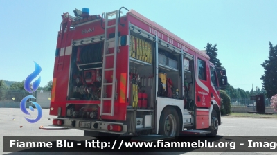 Volvo FL 280 III serie
Vigili del Fuoco
Comando Provinciale di Grosseto
Distaccamento Permanente di Orbetello
AutoPompaSerbatoio allestimento BAI
VF 25963
*Sì ringrazia il personale in turno per la cortesia *

