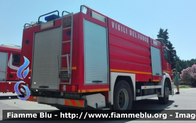 Mercedes-Benz Atego 1828 I serie
Vigili del Fuoco
Comando Provinciale di Grosseto
Distaccamento Permanente di Orbetello
AutoBottePompa allestimento BAI
VF 22449
*Si ringrazia il personale di turno per la cortesia*
