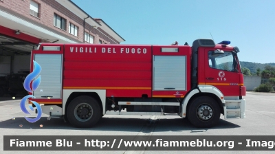 Mercedes-Benz Atego 1828 I serie
Vigili del Fuoco
Comando Provinciale di Grosseto
Distaccamento Permanente di Orbetello
AutoBottePompa allestimento BAI
VF 22449
*Si ringrazia il personale di turno per la cortesia*
