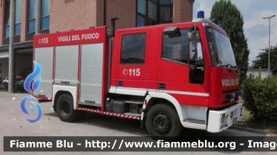 Iveco CityEuroFire 100E21 I serie
Vigili del Fuoco 
Comando Provinciale di Pisa
Distaccamento Volontario di San Miniato Basso 
AutoPompaSerbatoio allestimento Iveco-Magirus
VF 19869
