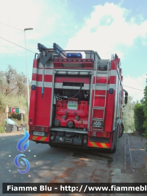 Mercedes-Benz Actros 1841 II serie
Vigili del Fuoco
Comando Provinciale di Firenze
Distaccamento Permanente di Empoli
AutoPompaSerbatoio allestimento BAI
VF 22607
Parole chiave: Mercedes-Benz Actros_1841_IIserie VF22607