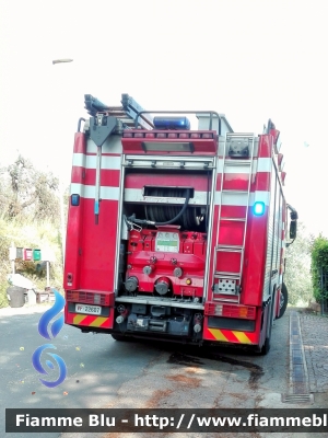 Mercedes-Benz Actros 1841 II serie
Vigili del Fuoco
Comando Provinciale di Firenze
Distaccamento Permanente di Empoli
AutoPompaSerbatoio allestimento BAI
VF 22607
Parole chiave: Mercedes-Benz Actros_1841_IIserie VF22607