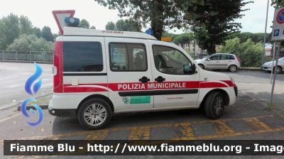 FIat Doblò II serie
Polizia Municipale Vinci
Sezione Distaccata Spicchio-Sovigliana (FI)
Ufficio Mobile
Allestito Ciabilli
Parole chiave: fiat_doblo_municipale_vinci