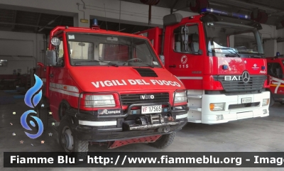 Iveco Fauno
Vigili del Fuoco
Comando Provinciale di Perugia 
 Distaccamento Permanente di Spoleto
VF17565
*si ringrazia il personale per la cortesia*
Parole chiave: iveco fauno VF17565