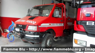 Iveco Fauno
Vigili del Fuoco
Comando Provinciale di Perugia 
 Distaccamento Permanente di Spoleto
VF17565
*si ringrazia il personale per la cortesia*
Parole chiave: iveco fauno VF17565