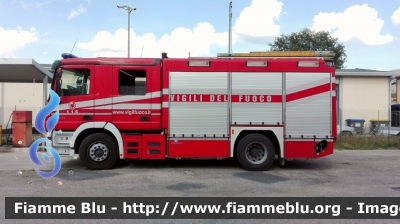 Mercedes-Benz Actros 1841 II Serie
Vigili del Fuoco
Comando Provinciale di Perugia 
 Distaccamento Permanente di Spoleto
Autompompa Allestita BAI
VF23347
*si ringrazia il personale per la cortesia*
Parole chiave: Mercedes-Benz Actros_1841_IISerie VF23347