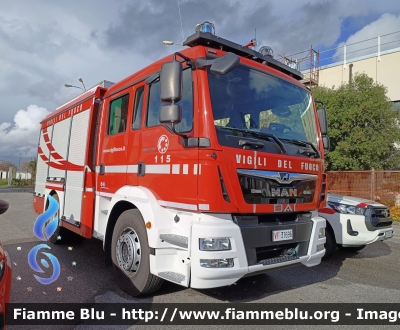 Man TGM 15.250 III serie
Corpo Nazionale Vigili del Fuoco
Comando Provinciale di Grosseto
AutoPompaSerbatoio allestimento BAI
VF 31696
Parole chiave: Man TGM_15.250_IIIserie VF31696