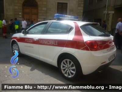 Alfa Romeo Giulietta
Polizia Municipale
Comune di Santa Fiora (GR)
POLIZIA LOCALE YA 451AN
codice mezzo: 01
*inaugurazione automezzi di Santa Fiora del 25/06/2017*
