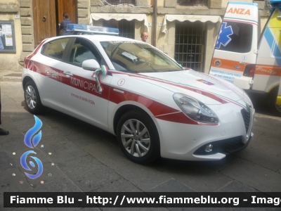 Alfa Romeo Giulietta
Polizia Municipale
Comune di Santa Fiora (GR)
POLIZIA LOCALE YA 451AN
codice mezzo: 01
*inaugurazione automezzi di Santa Fiora del 25/06/2017*
