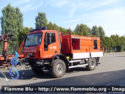 Iveco EuroCargo 150E28 4x4 III serie
Vigili del Fuoco
Comando Provinciale di La Spezia
Colonna Mobile Regionale
Autocarro esemplare unico 
con allestimento scarrabile a Gancio 
VF 26317
Parole chiave: Iveco EuroCargo_150E28_4x4_IIIserie VF26317