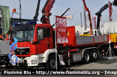 Man TGS 26.440 I serie
Autocarro con attrezzatura scarrabile e gru Fassi esposto al 63° IAA 2010
Parole chiave: Man TGS_26.440_Iserie IAA_2010