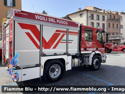 Iveco EuroCargo 120EL25 IV serie - NewCity 2020
Vigili del Fuoco
Comando Provinciale di Viterbo
AutoPompaSerbatoio allestimento Magirus
VF 31855
Parole chiave: Iveco EuroCargo_120EL25_IVserie VF31855