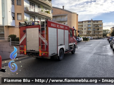 Iveco CityEurofire 100E21 I serie
Vigili del Fuoco
Comando Provinciale di Viterbo
AutoPompaSerbatoio allestimento Iveco-Magirus ricondizionato con livrea City2000
VF 19975
Parole chiave: Iveco CityEurofire_100E21_ISerie VF19975