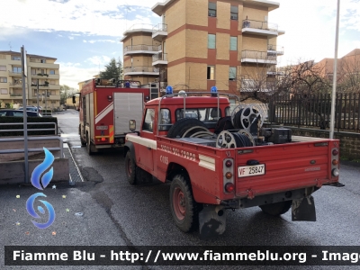 Land Rover Defender 110
Vigili del Fuoco
Comando Provinciale di Viterbo
Distaccamento di Civita Castellana (VT)
VF 25847
Parole chiave: Land-Rover Defender_110 VF25847