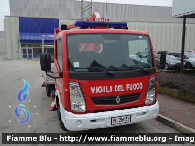 Renault Maxity
Vigili del Fuoco
Comando Provinciale di Rovigo
Distaccamento Permanente di Adria (RO)
Piattaforma Isoli PNT 205 da 20 m 
VF 26638 
Parole chiave: Renault Maxity VF26638