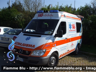 Mercedes-Benz Sprinter II serie
Misericordia San Giovanni Valdarno (AR)
Allestita Orion
Codice automezzo: 7
Sigla: SiMI 296
Parole chiave: Mercedes-Benz Sprinter_IIserie Ambulanza