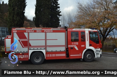 Iveco Stralis AF190S40 I serie
Vigili del Fuoco
Comando provinciale di Siena
Distaccamento di Poggibonsi
AutoPompaSerbatoio
Allestimento Iveco-Magirus
VF 23687
Parole chiave: Iveco Stralis_AF190S40_Iserie_VF 23687_Befana 2016