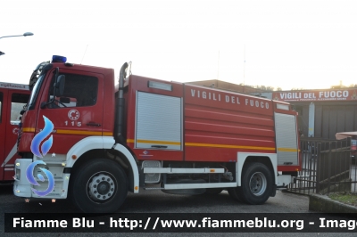 Mercedes-Benz Atego 1828 I serie
Vigili del Fuoco
Comando provinciale di Siena
Distaccamento di Poggibonsi
AutoBottePompa
Allestimento Bai
VF 22457
Parole chiave: Mercedes-Benz_Atego_1828_Iserie_VF 22457_Befana 2016