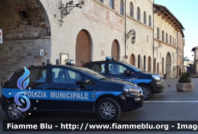 Fiat Punto Evo
Polizia Municipale Assisi (PG)
POLIZIA LOCALE YA 722 AD
Parole chiave: Fiat Punto_Evo PoliziaLocaleYA722AD