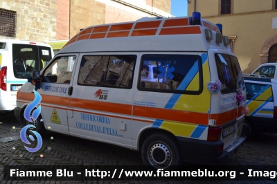 Volkswagen Transporter T4
Misericordia Colle val d'Elsa (SI)
Allestita Bollanti
Ex ambulanza 118 Valle d'Aosta
Dismessa
Parole chiave: Volkswagen Transporter_T4 Ambulanza