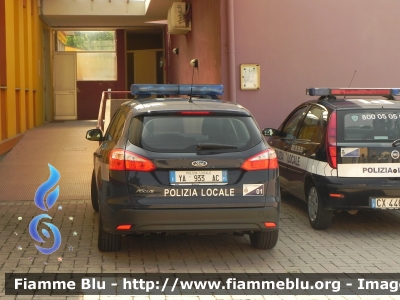 Ford Focus StyleWagon III serie
Polizia Locale
Torri di Quartesolo (VI)
POLIZIA LOCALE YA 933 AC
Parole chiave: Ford Focus_StyleWagon_IIIserie POLIZIALOCALEYA933AC