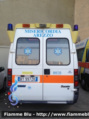 Fiat Ducato II serie
Misericordia di Arezzo (Ar)
Allestimento Maf
Codice automezzo: M9
Codifica radio: Mike 106
Parole chiave: Fiat Ducato_IIserie Ambulanza