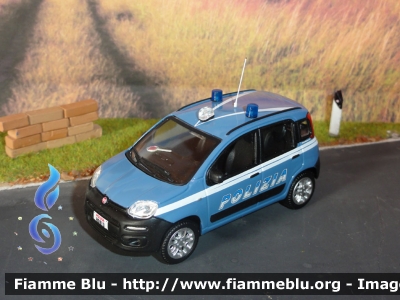 Fiat N_Panda 
Polizia di Stato
Modello in scala 1/43
