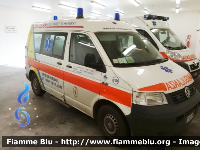 Volkswagen Transporter T5
Arciconfraternita della Misericordia di Prato
Confraternita di Montepiano
Allestito Mariani Fratelli
Sigla mezzo G134
Parole chiave: Volkswagen Transporter_T5 Ambulanza