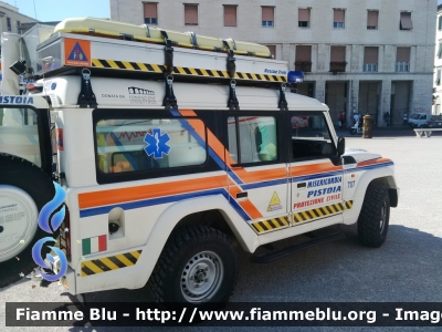 Iveco Massif
Misericordia di Pistoia
U.O. Protezione Civile
Automezzo recupero persone WK10
Allestita Mariani Fratelli
Parole chiave: Iveco Massif Liburnia_2014