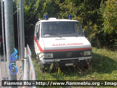 Croce Rossa Italiana
Comitato Locale Cireglio (PT)
Allestita Maf
CRI 13740
Automezzo Dismesso
Parole chiave: Fiat Ducato_Iserie