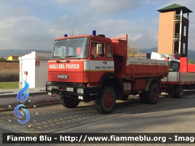 Iveco 190-26 4x4
Vigili del Fuoco
Comando Provinciale di Pistoia
VF 15940
Parole chiave: Iveco 190-26_4x4 VF15940