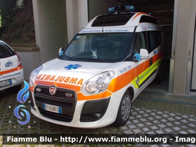 Fiat Doblo' III serie
Pubblica Assistenza Avis 
Borgo a Buggiano (PT)
Allestita Alessi & Becagli
CODICE AUTOMEZZO: 15
Parole chiave: Fiat Doblo'_IIIserie