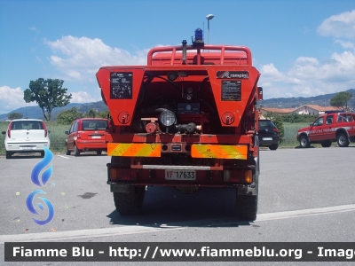 Bremach Fauno 4x4
Vigili del Fuoco
Comando Provinciale di Pistoia (PT)
Distaccamento di Montecatini Terme
Allestimento Rampini RBT 850
VF 17633
Parole chiave: Bremach Fauno_4x4