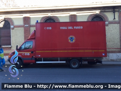 Iveco Daily III Serie
Vigili del Fuoco
Comando Provinciale di Pistoia
Nucleo NBCR
VF 22829
Parole chiave: Iveco Daily_IIISerie VF22829