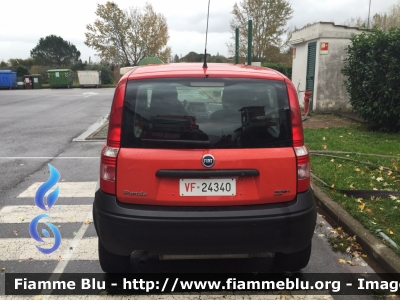 Fiat Nuova Panda 4x4 I serie
Vigili del Fuoco
Comando Provinciale di Pistoia
VF 24430
Parole chiave: Fiat Nuova_Panda_4x4_Iserie VF24340