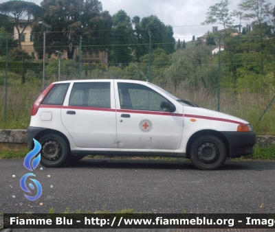 Fiat Punto I serie
Croce Rossa Italiana
Delegazione di Buggiano (PT)
Servizi Sociali
CRI A1562
Parole chiave: Fiat Punto_I