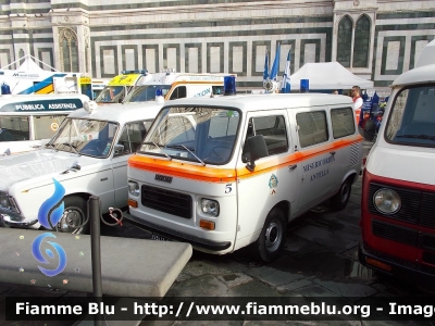 Fiat 900 T
Misericordia di Antella (FI)
Allestita Mariani Fratelli
Automezzo esposto a Firenze - Piazza del Duomo 
in occasione della manifestazione "D'epoca 770" organizzata dalla
Misericordia di Firenze.
Parole chiave: Fiat 900_T