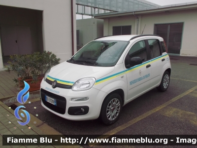 Fiat Nuova Panda II serie
Misericordia di Prato (PO)
Servizi Sociali
Si ringrazia il responsabile dei mezzi per l'autorizzazione a fotografare i mezzi
Parole chiave: Fiat Nuova_Panda_II