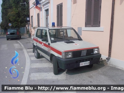  Fiat Panda 4x4 II serie
Croce Rossa Italiana
Comitato Provinciale di Pistoia (PT)
Attivita' Emergenza
Allestita Alessi & Becagli
CRI 939 AB
CODICE AUTOMEZZO
PT-51-59-21

	
Parole chiave: Fiat Panda_4X4_II