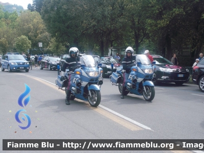 Bmw R850RT II serie
Polizia di Stato
Polizia Stradale
Scorta Giro d'Italia 2015
Montecatini Terme
Parole chiave: Bmw R850RT_IIserie Giro_Italia_2015