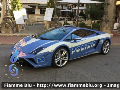 Lamborghini Gallardo II serie
Polizia di Stato
Polizia Stradale
POLIZIA H3376
Fotografata in occasione della manifestazione Ecomobility a Montecatini Terme (PT) il 24/10/2015
Parole chiave: Lamborghini Gallardo_II_EcomobilityMontecatiniTerme