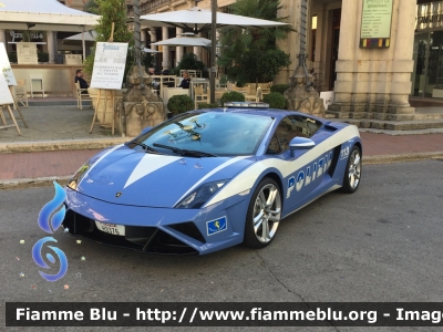 Lamborghini Gallardo II serie
Polizia di Stato
Polizia Stradale
POLIZIA H3376
Fotografata in occasione della manifestazione Ecomobility a Montecatini Terme (PT) il 24/10/2015
Parole chiave: Lamborghini Gallardo_II_EcomobilityMontecatiniTerme