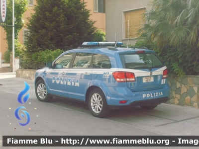 Fiat Freemont
Polizia di Stato
Polizia Stradale
POLIZIA H8781
Scorta al Giro d'Italia 2015
Montecatini Terme
Parole chiave: Fiat Freemont Giro_Italia_2015